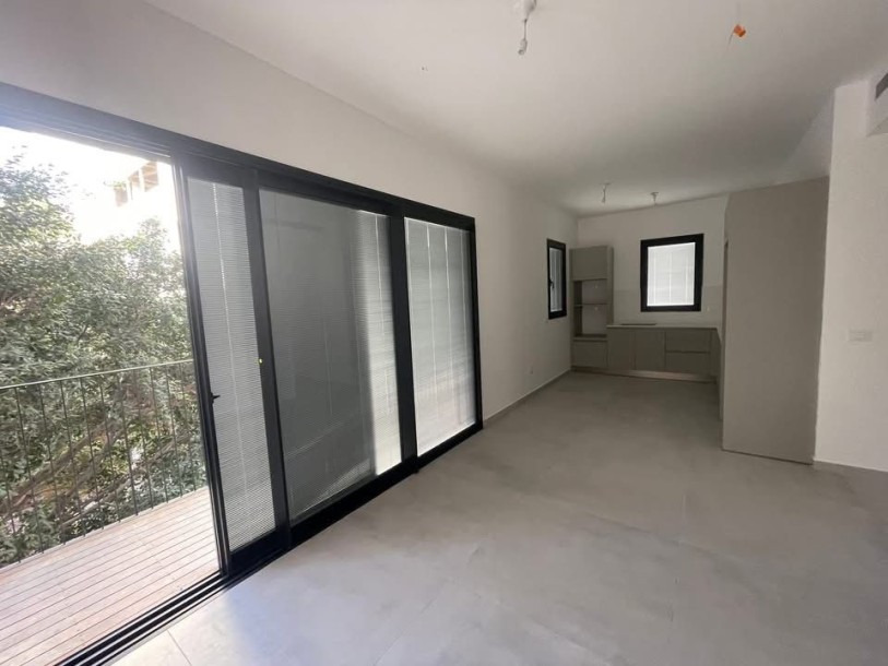 להשכרה מתווך !! רחוב הכובשים-0