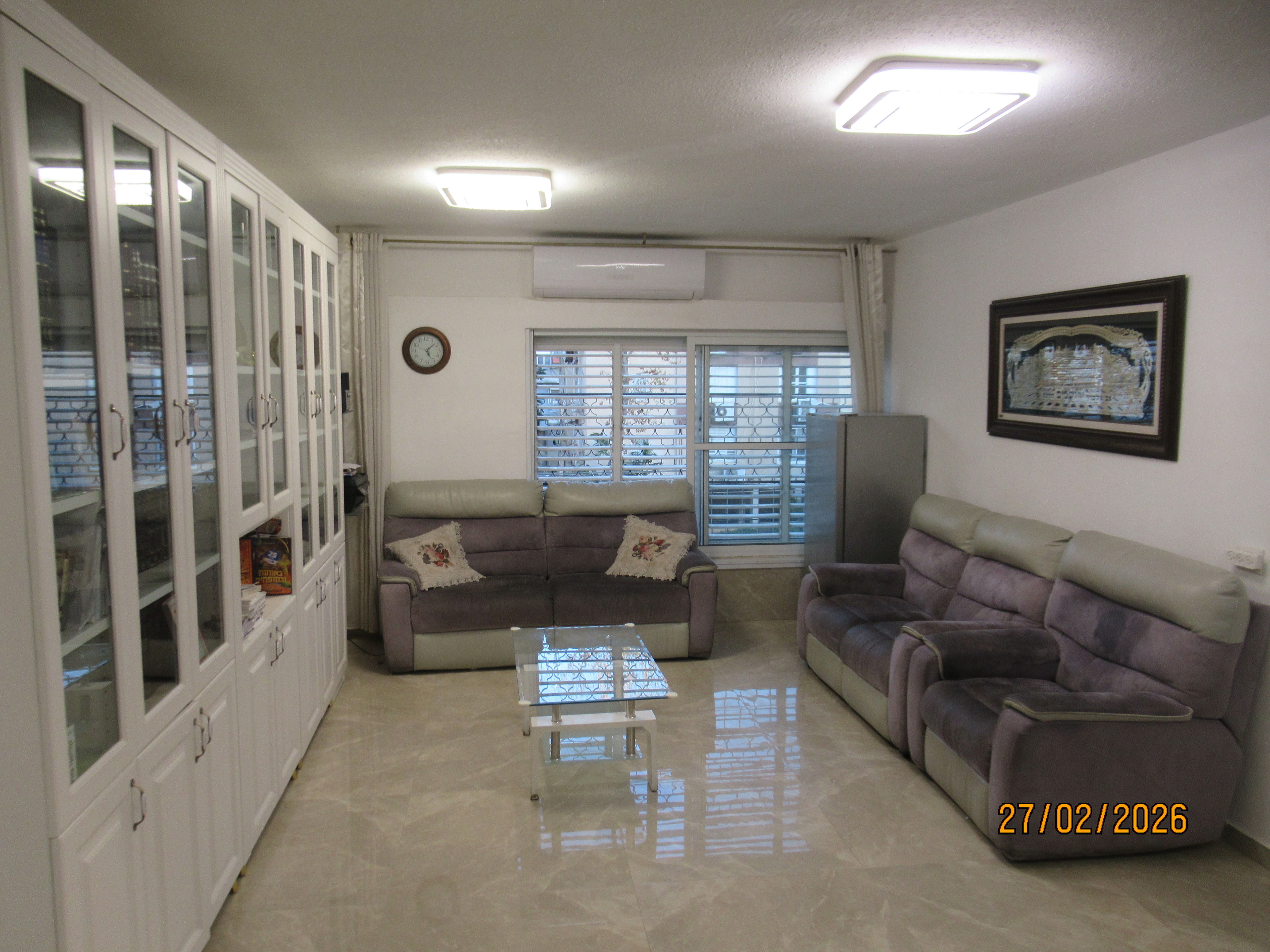 דירת 4 חדרים משופצת עם חניה | מרכז העיר דרום, נתניה