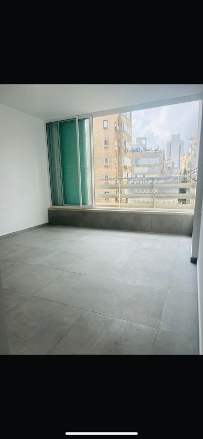 להשכרה דירה 2 חד בדיזנגוף נתניה