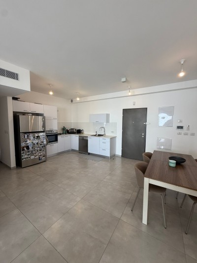 להשכרה דירה 5 חד באמנון ליפקין שחק 8 נתניה