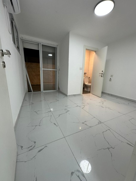 דירת 4 חדרים קרקע להשכרה באזור דתי מבוקש בנתניה-1