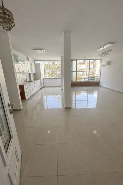 דירה 3 חדרים 92 מ"ר בפתח תקווה | משופצת | נתניה-0