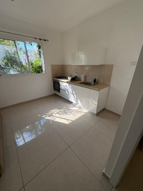 להשכרה מתיווך ! ברחוב תל חי-0