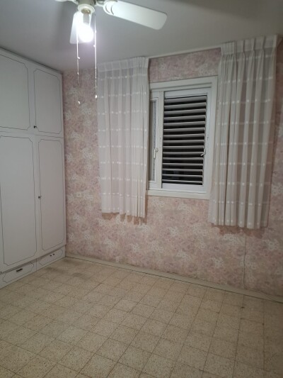 דירת 3.5 חדרים 102 מ"ר בבן יהודה | חנייה בטאבו | נתניה