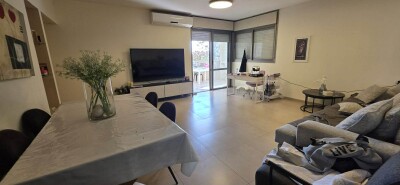 למכירה דירה 5 חד בחנה סנש הרצליה