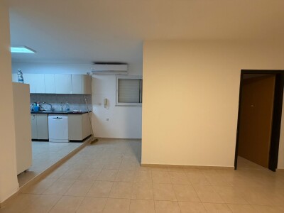 דירת 4.5 חדרים 112 מ"ר בהלפרין | חנייה ומעלית | נתניה