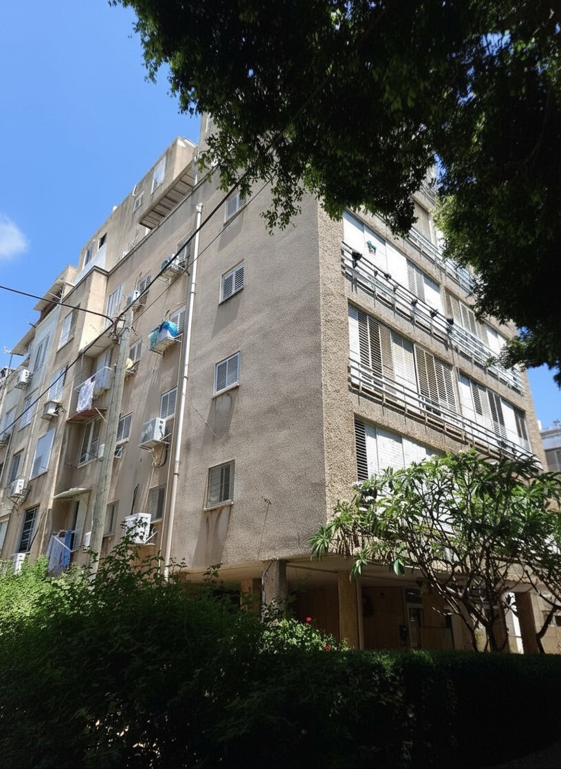דירת 4 חדרים 108 מ"ר בשד' בנימין | משופצת | נתניה