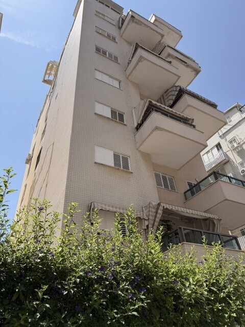 דירה ברחוב משה הס, נתניה
